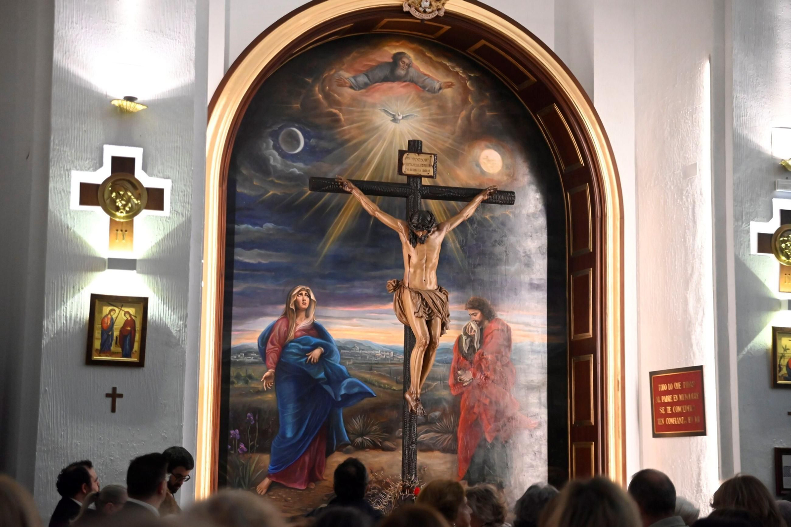 Las mejores fotos del mural de la capilla del Cristo de la Confianza de Córdoba