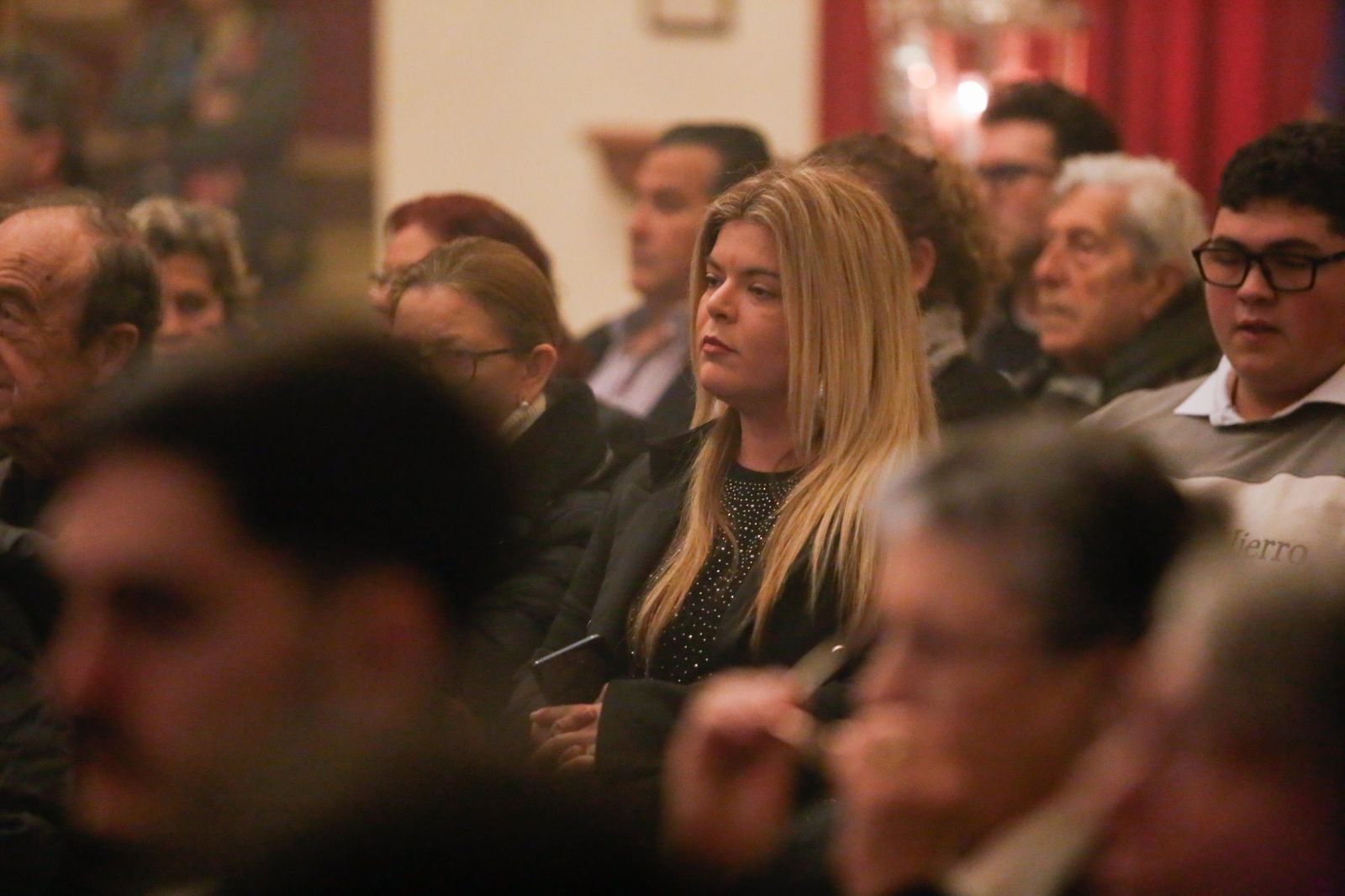 Fotos del vía crucis oficial del consejo local de Algeciras con las Tres Caídas