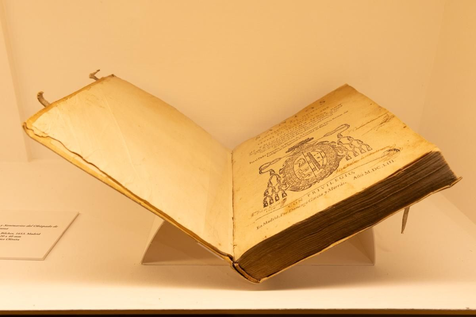 Exposición 'Trampantojos a lo divino: Devociones pintadas en el Barroco giennense', en imágenes