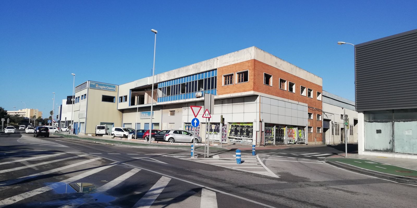 Los antiguos Talleres Pastoriza, en la confluencia de Alcalde Sánchez Cossío con calle Algeciras