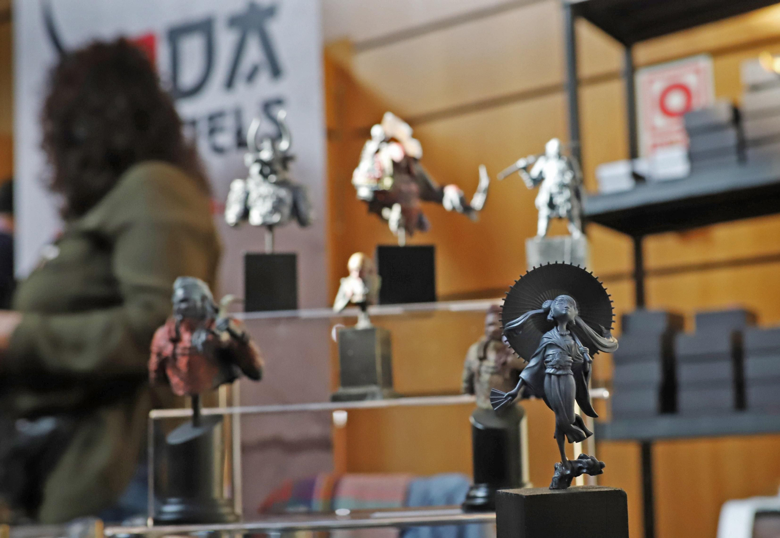 Una imagen de pequeñas maquetas en el certamen de la Sala Paúl.