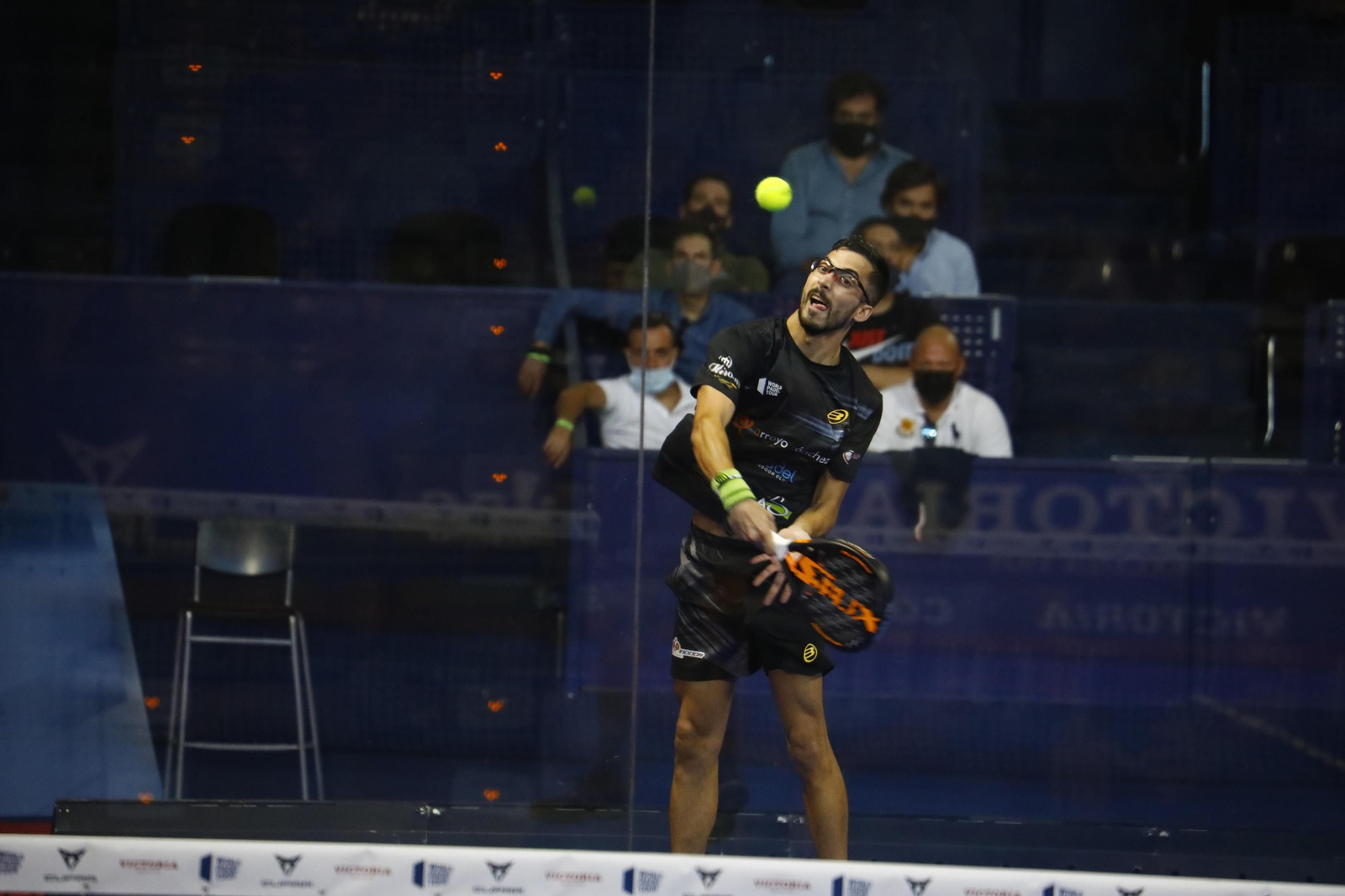La cara y la cruz de Javi Garrido y Xisco Gil en el World Padel Tour de Córdoba, en imágenes