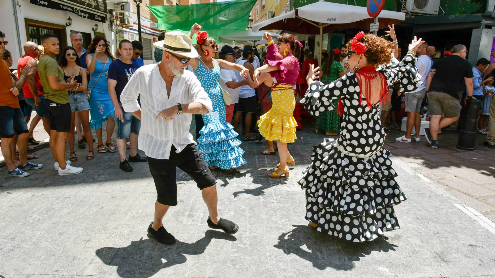 Domingo rociero de  la Linea de la Concepción en imagenes
