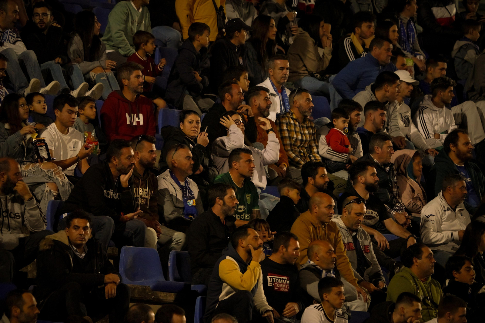 Búscate en el partido del Xerez CD - Puente Genil