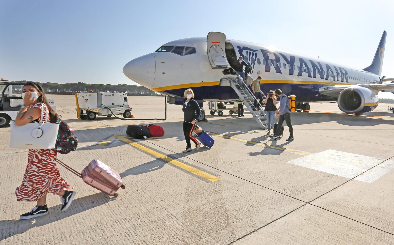 Controles sanitarios en el Aeropuerto de Jerez