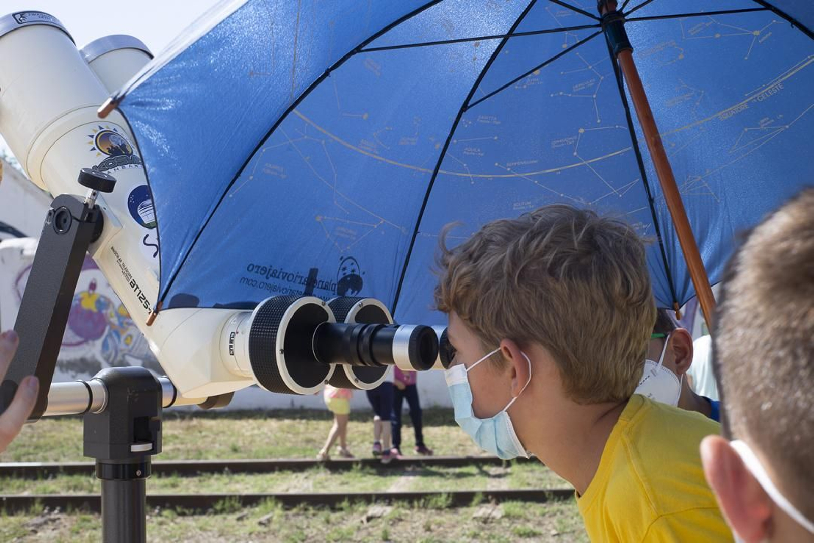 Viaje a los confines del universo en Planetario de Serón