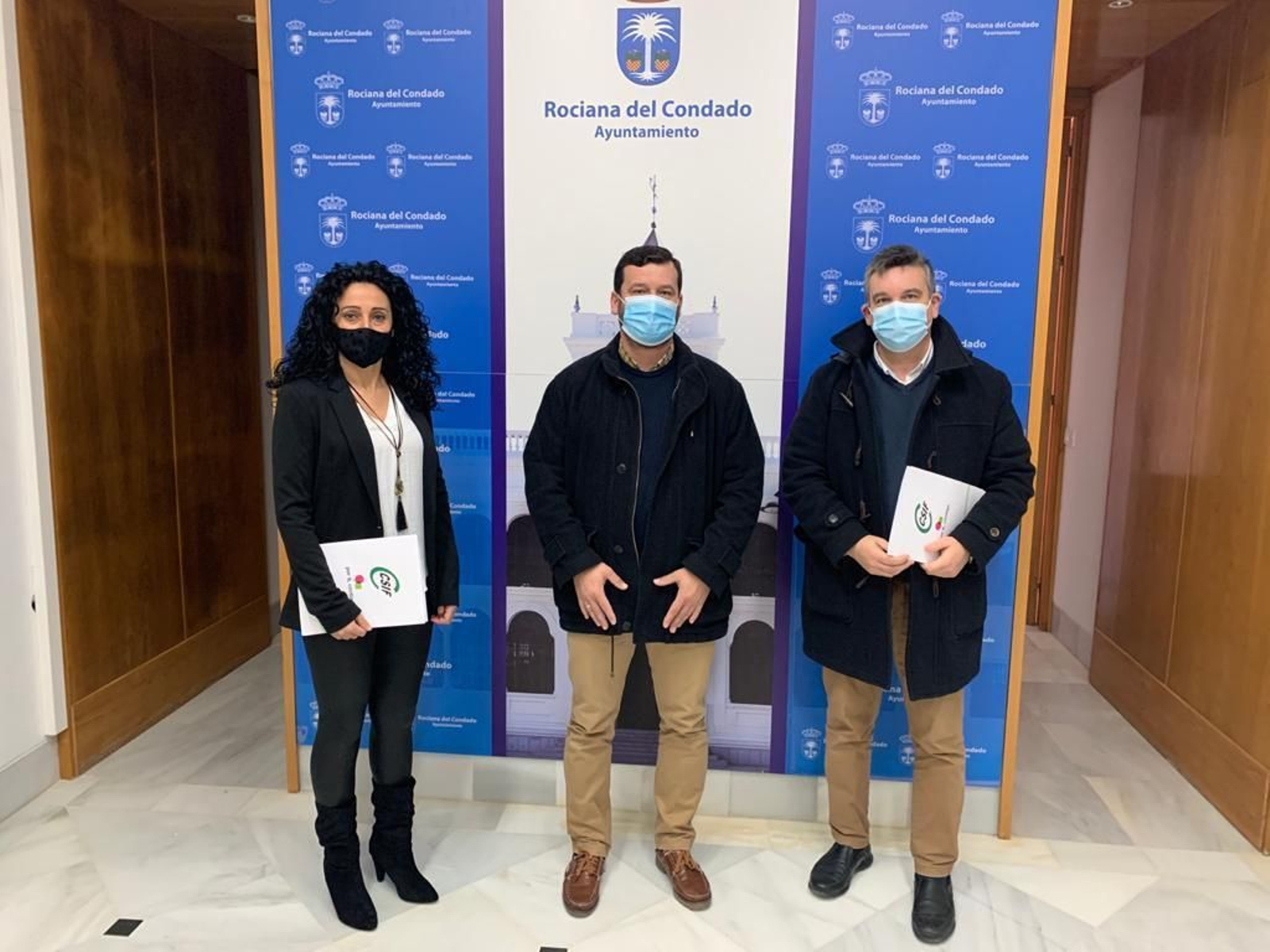 Prado Rodríguez, Diego Pichardo y José Luis Díaz, en Rociana.