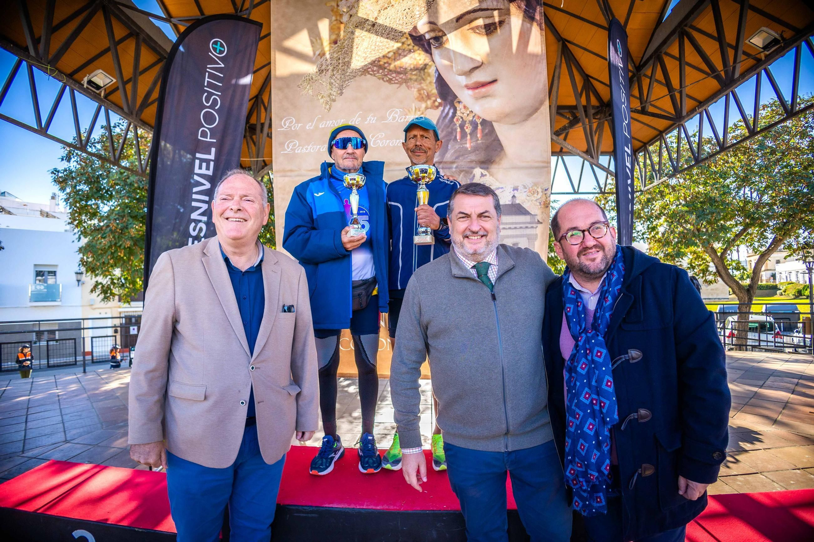 Gran ambiente en la Carrera Solidaria de la Divina Pastora en San Fernando