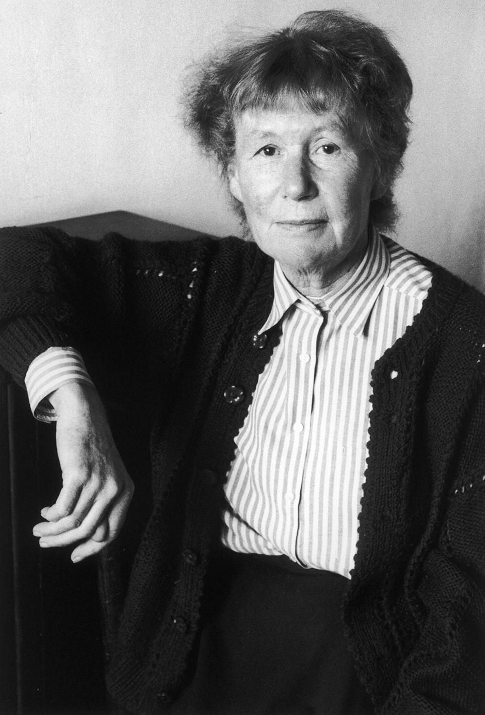 La escritora Penelope Fitzgerald (Lincoln, 1916 – Londres, 2000), en una imagen de 1986.