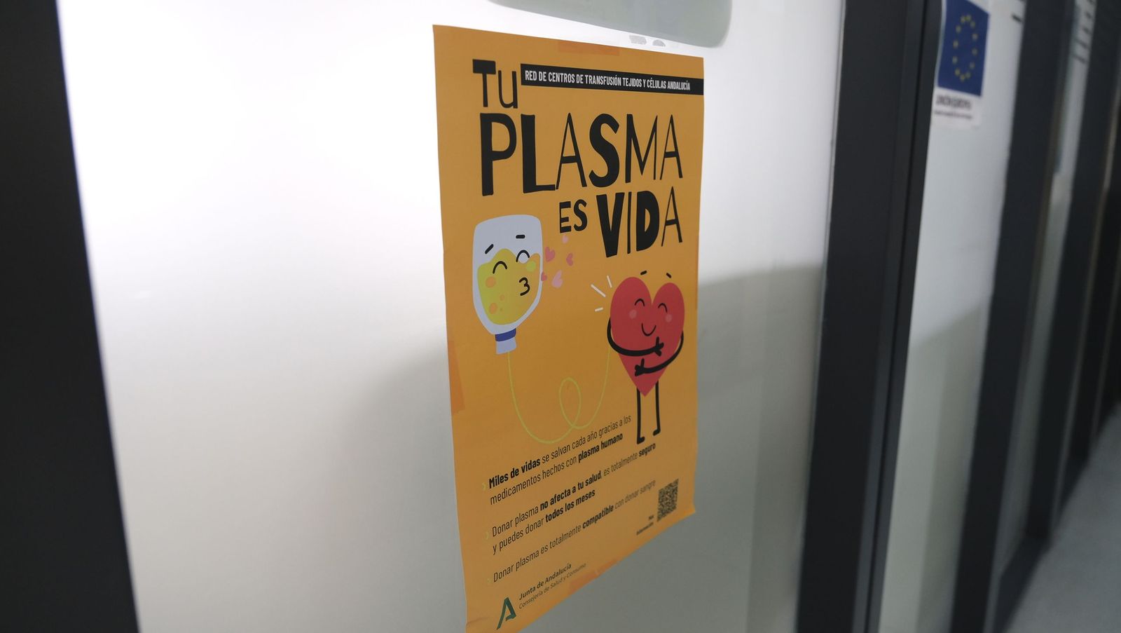 Haz una buena obra y dona sangre, te esperan en el Hospital Torrecárdenas, en imágenes