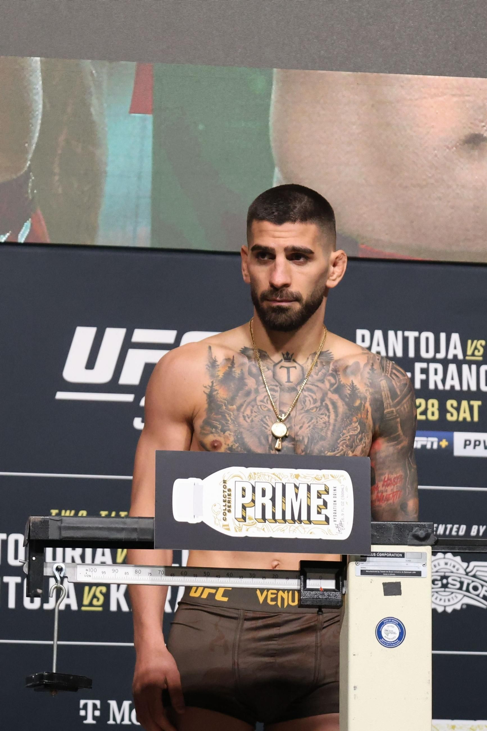 Las fotos del triunfo de Topuria ante Oliveira