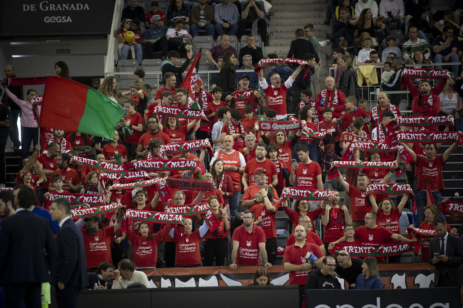 Aficionados del Covirán Granada en un partido de liga