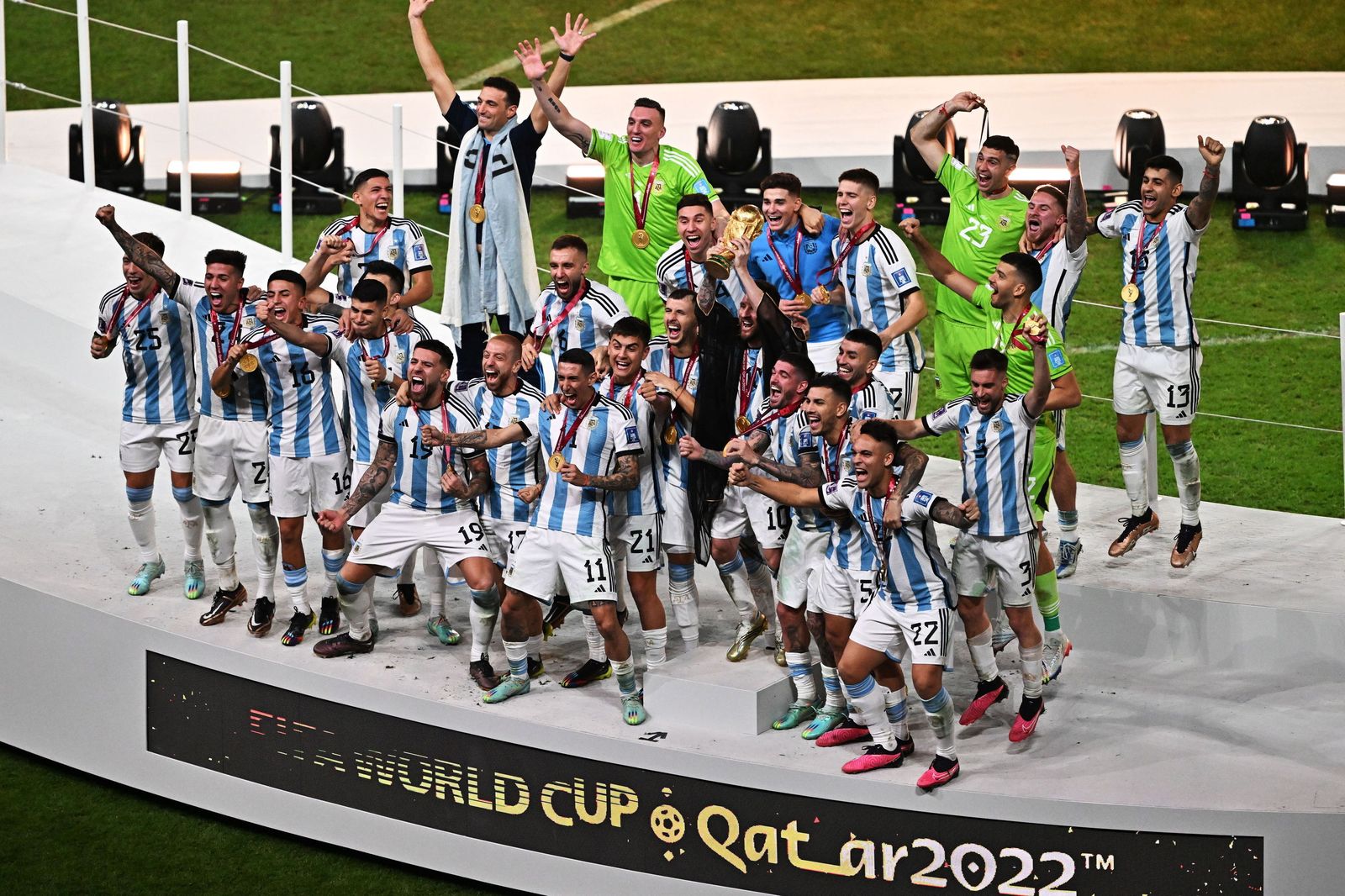 Las fotos de Messi con la Copa del Mundo