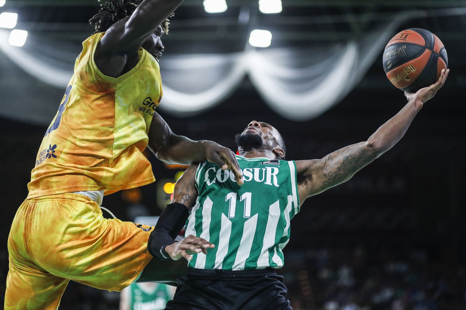 Las imágenes de la salvación del Coosur Betis