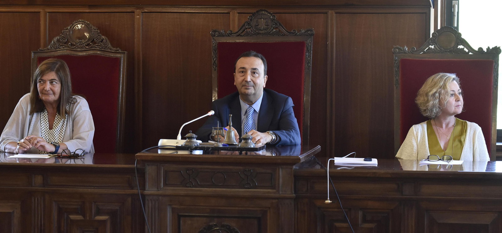 Los jueces Pilar Llorente, Juan Antonio Calle Peña y Encarnación Gómez, que juzgarán la "pieza política" de los ERE.