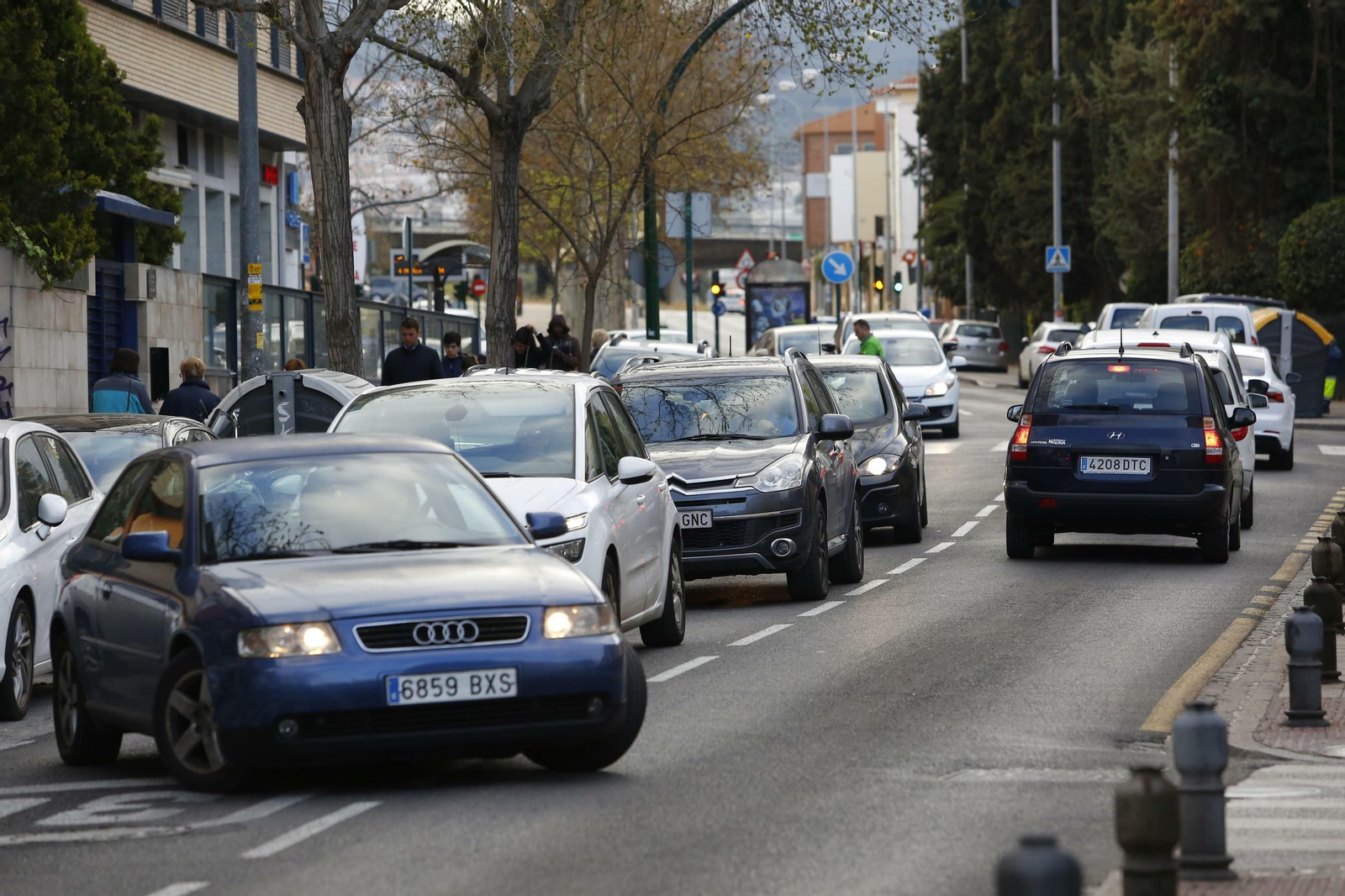 Cortes de tráfico por la manifestación en Granada del sector de la Educación