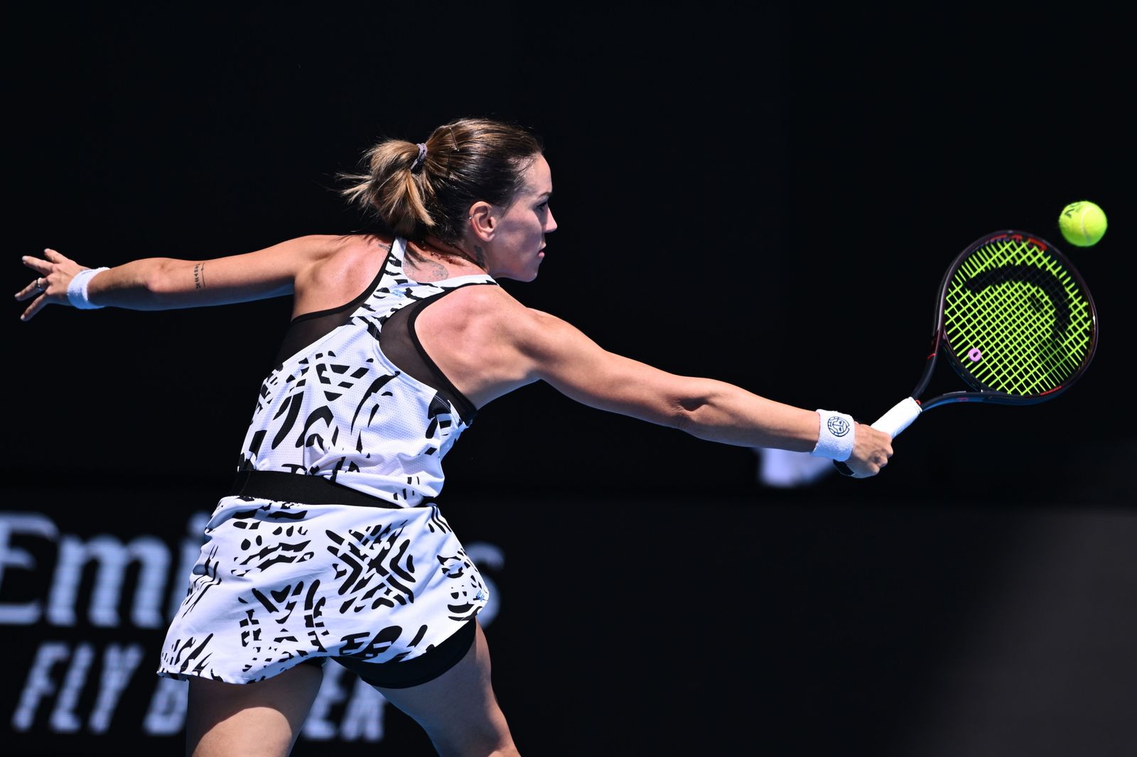 Nuria Párrizas, durante el partido ante Vekic en Australia