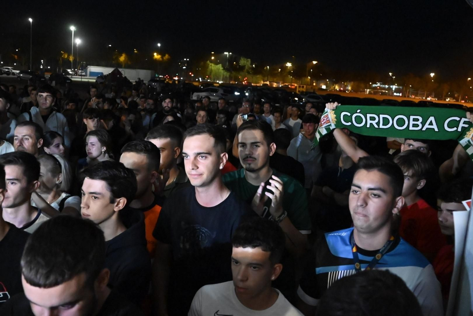 El homenaje del Córdoba CF a Álvaro Prieto a las puertas de El Arcángel, en imágenes