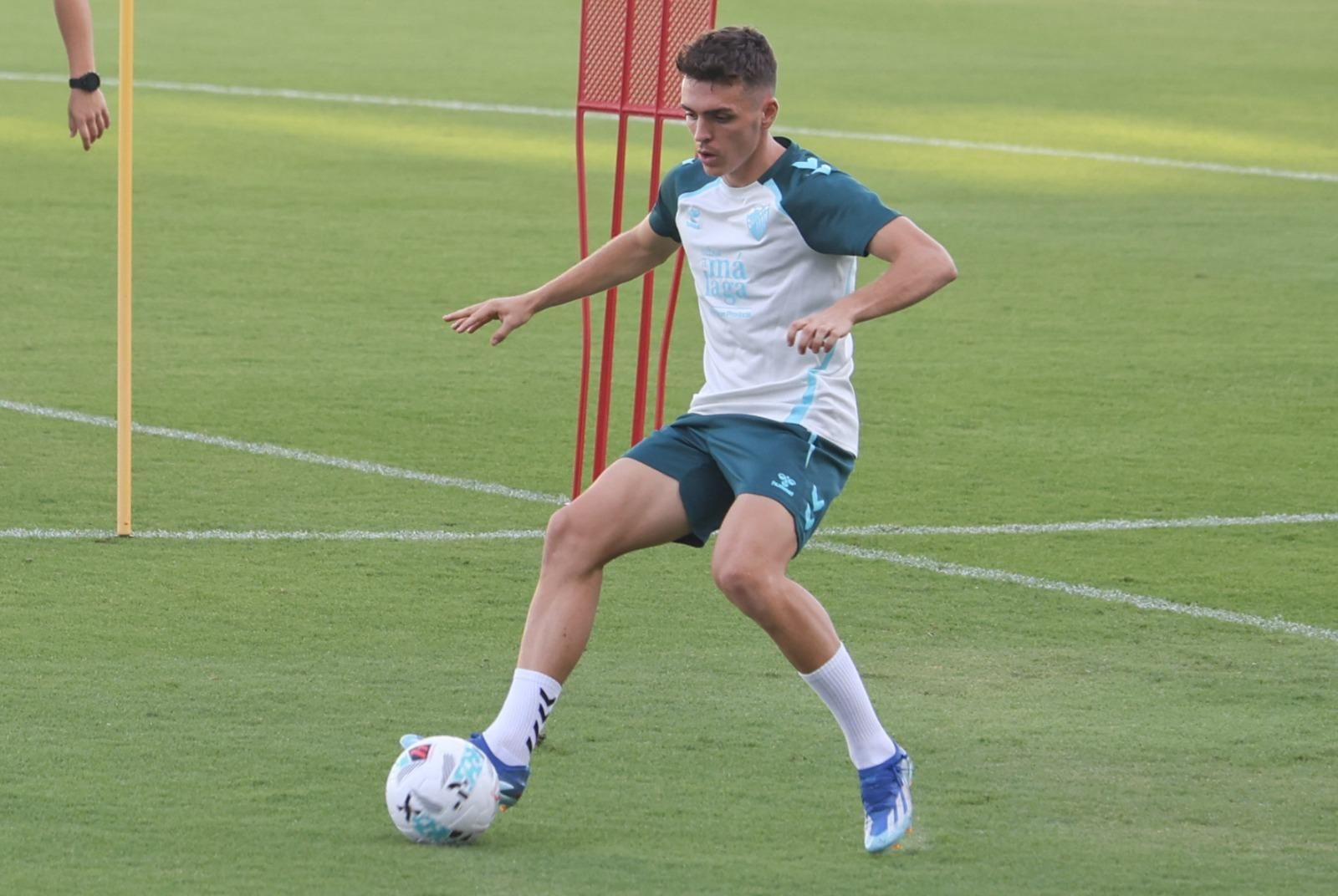 Málaga CF-Cádiz: Izan Merino sigue al margen del equipo
