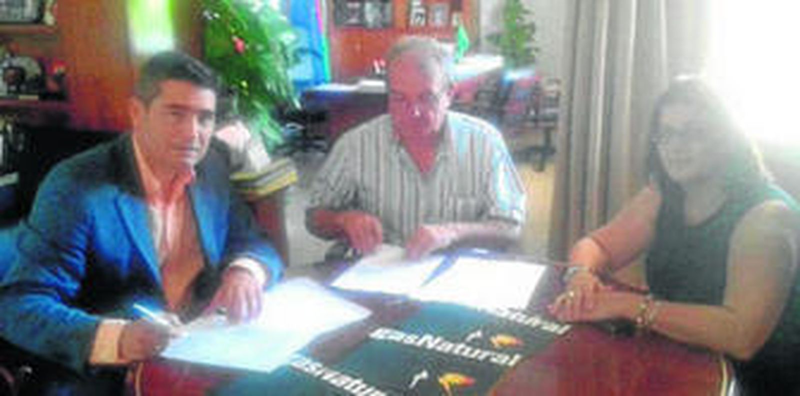 Momento de la firma del convenio hace unos meses.