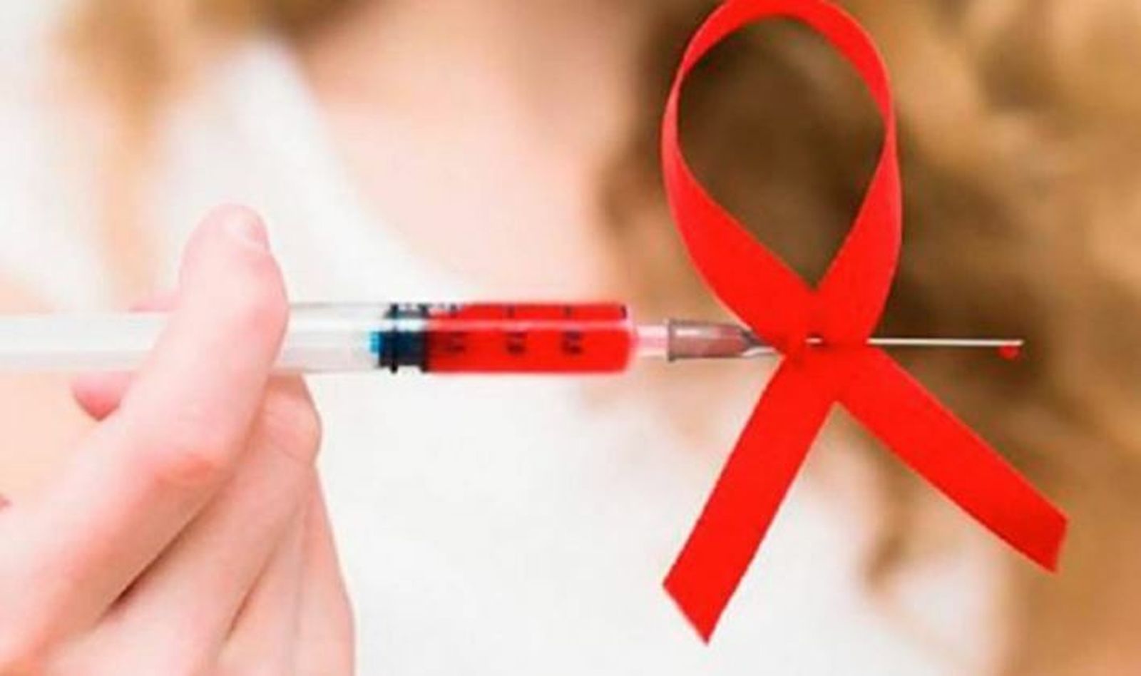 Un lazo rojo de la lucha contra el SIDA.