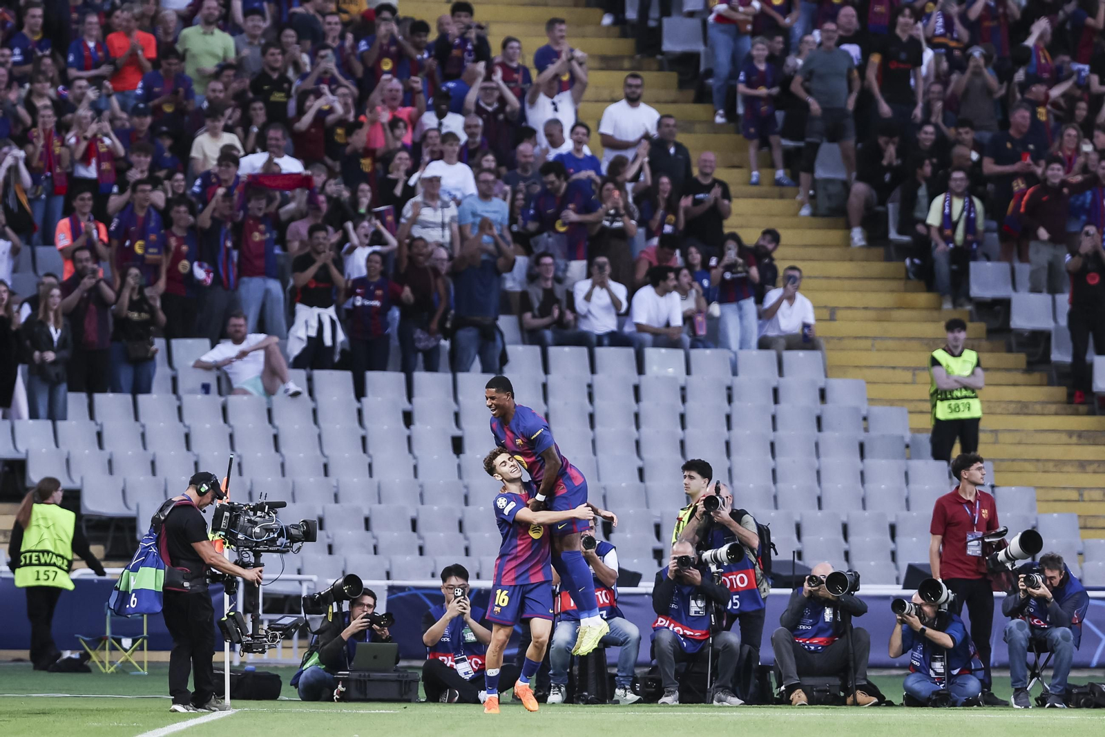 Las fotos del Barcelona-Olympiacos