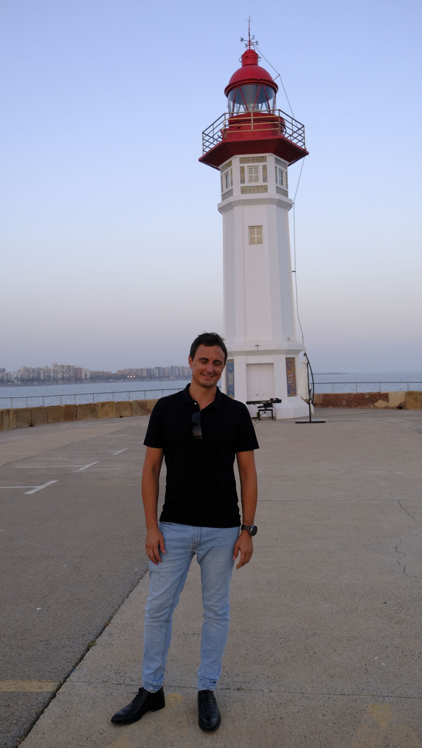 Atardecer en el Faro, organizado por la Autoridad Portuaria de Almería