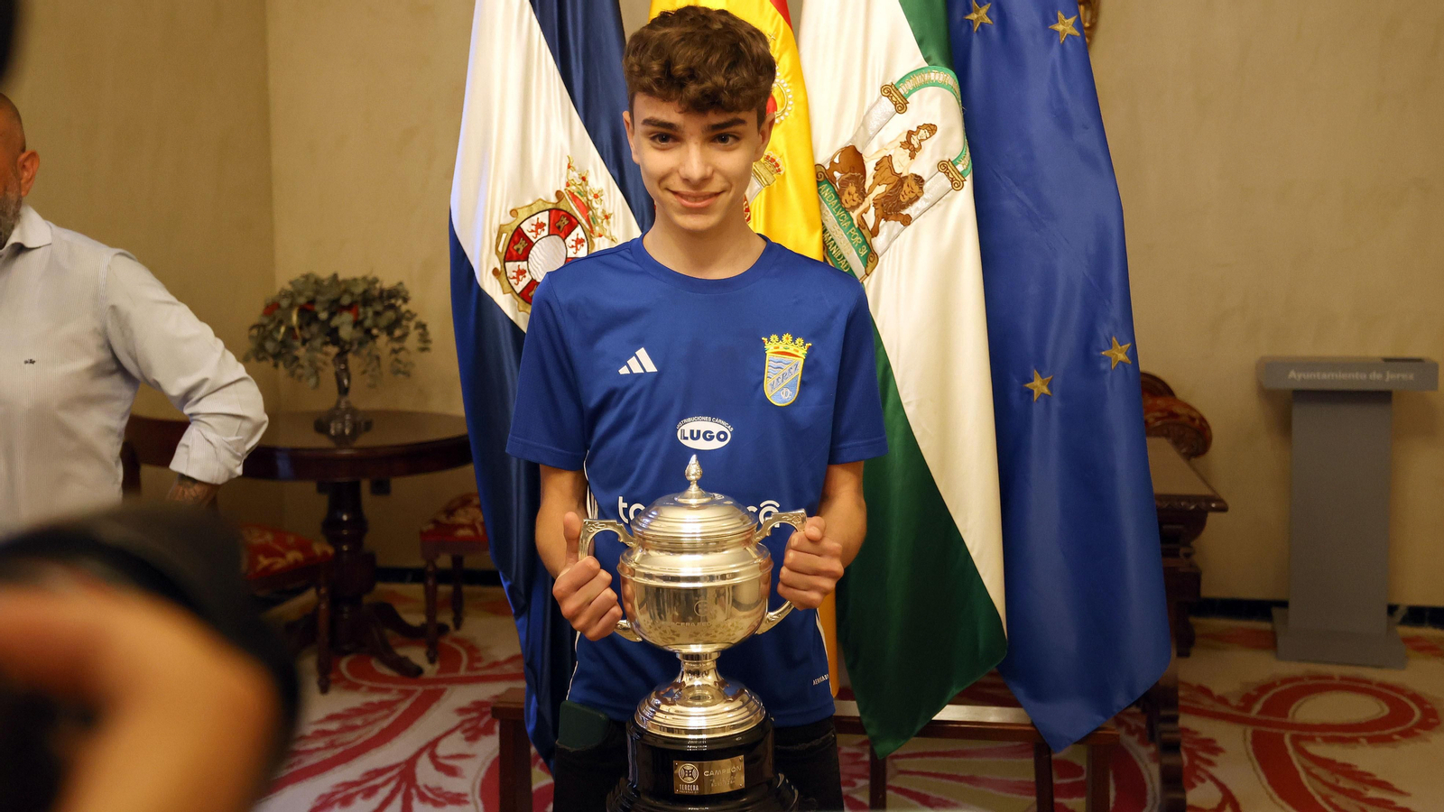 Baño de masas del Xerez CD en Jerez por su ascenso