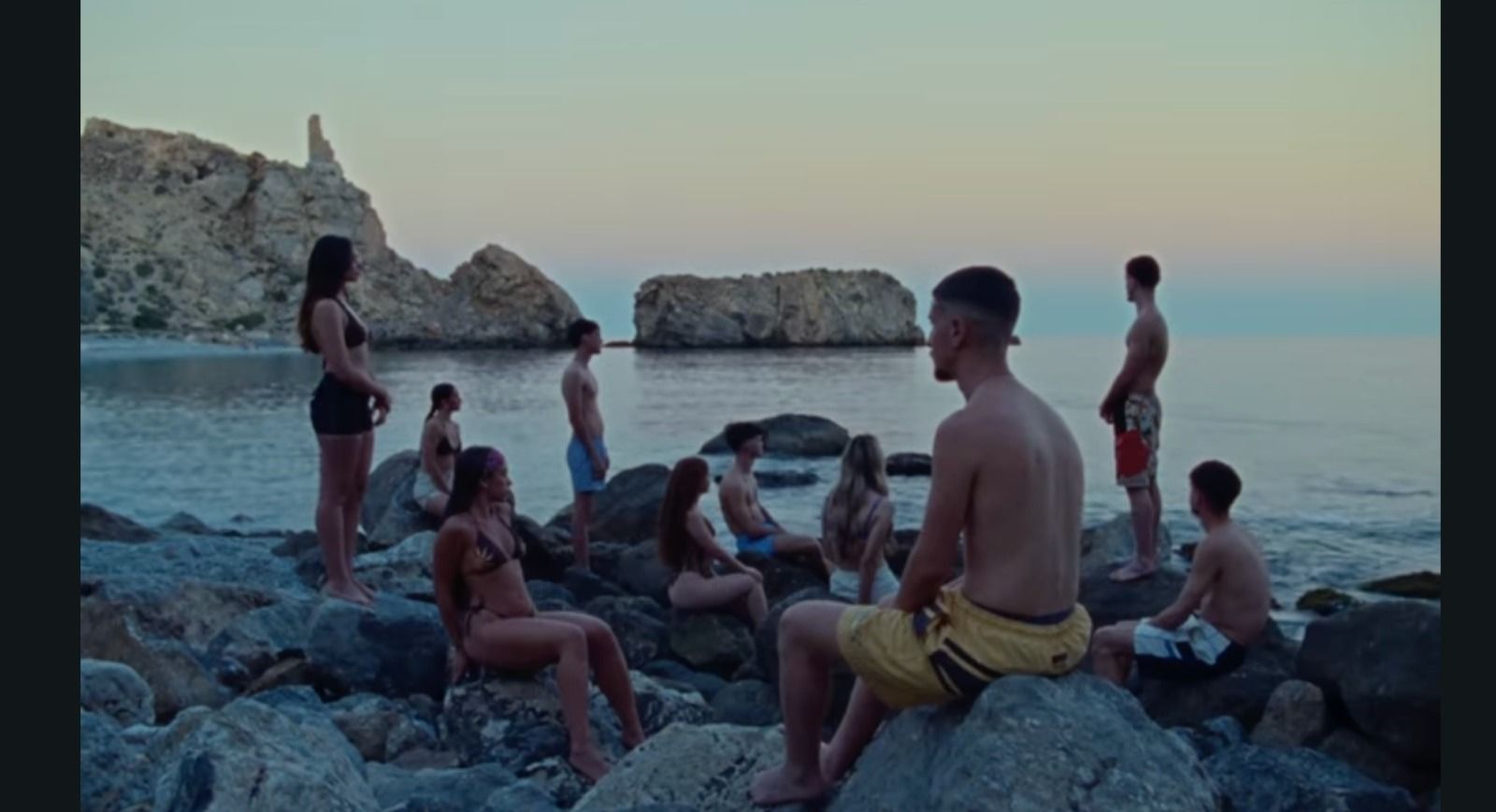 Fotograma del nuevo videclip de Saiko con la Rijana de fondo