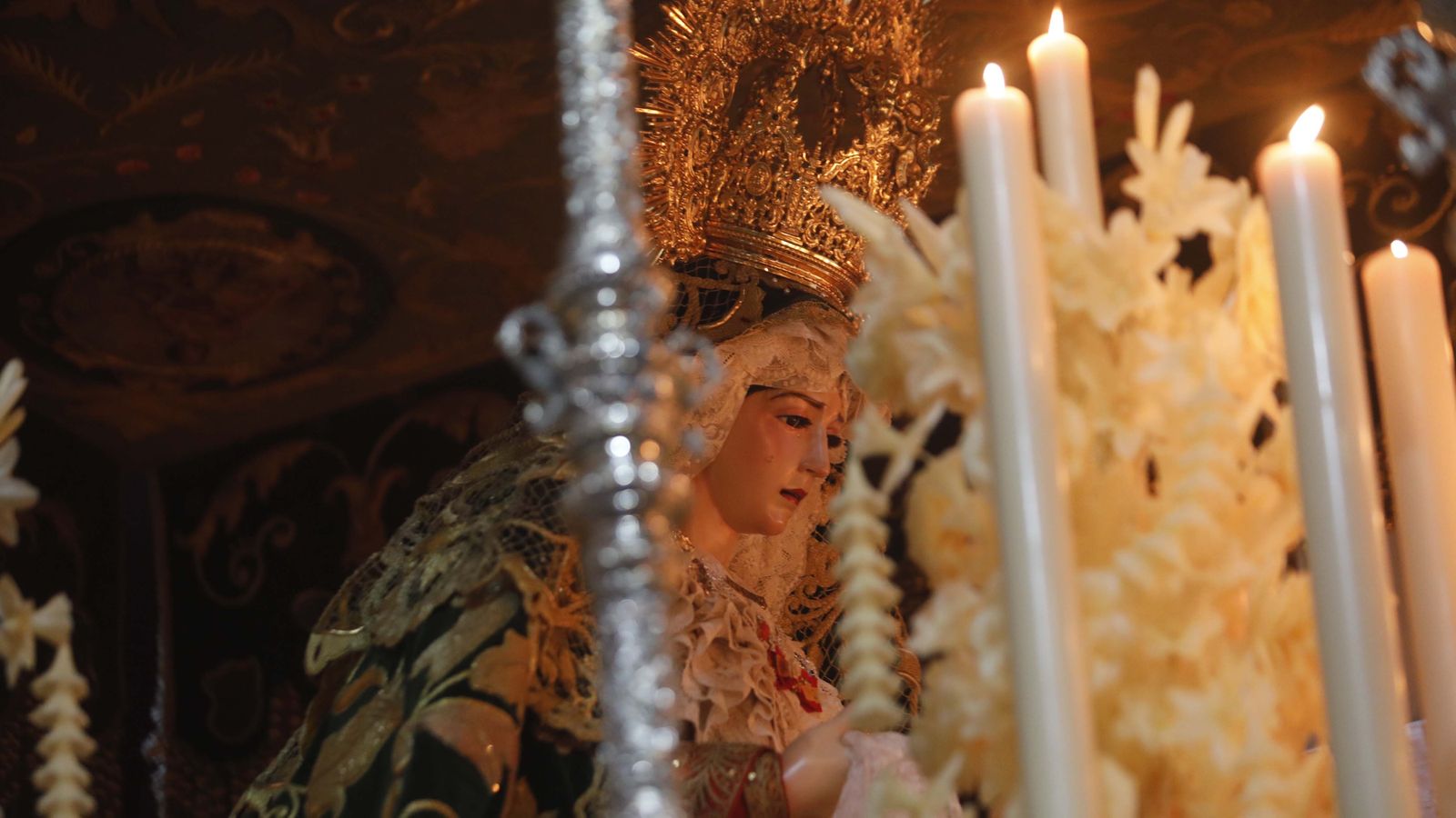 Fotos del Viernes Santo en La Línea: Cristo del Mar y Luz y Esperanza Nuestra, Soledad y Santo Entierro, Cristo del Amor y Misericordia y Amargura.