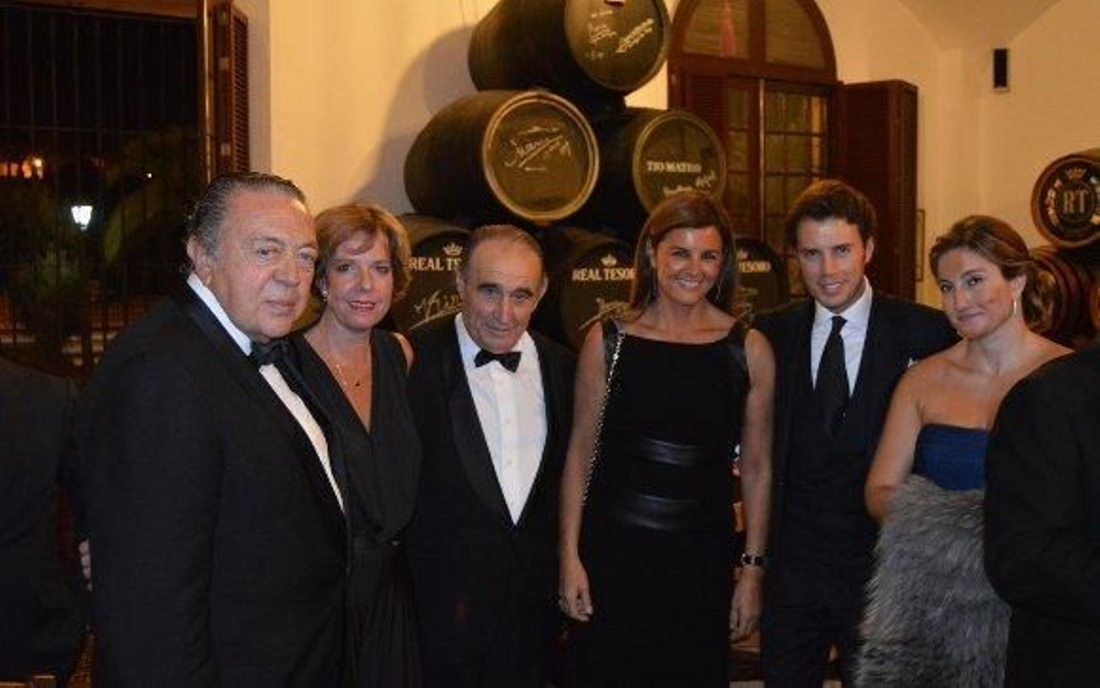 José Manuel Pardo, Simoneta Gómez-Acebo, Ricardo Gallardo, Paloma de la Concha, el torero Finito de Córdoba y María del Mar Gallardo.  Foto: Ignacio Casas de Ciria