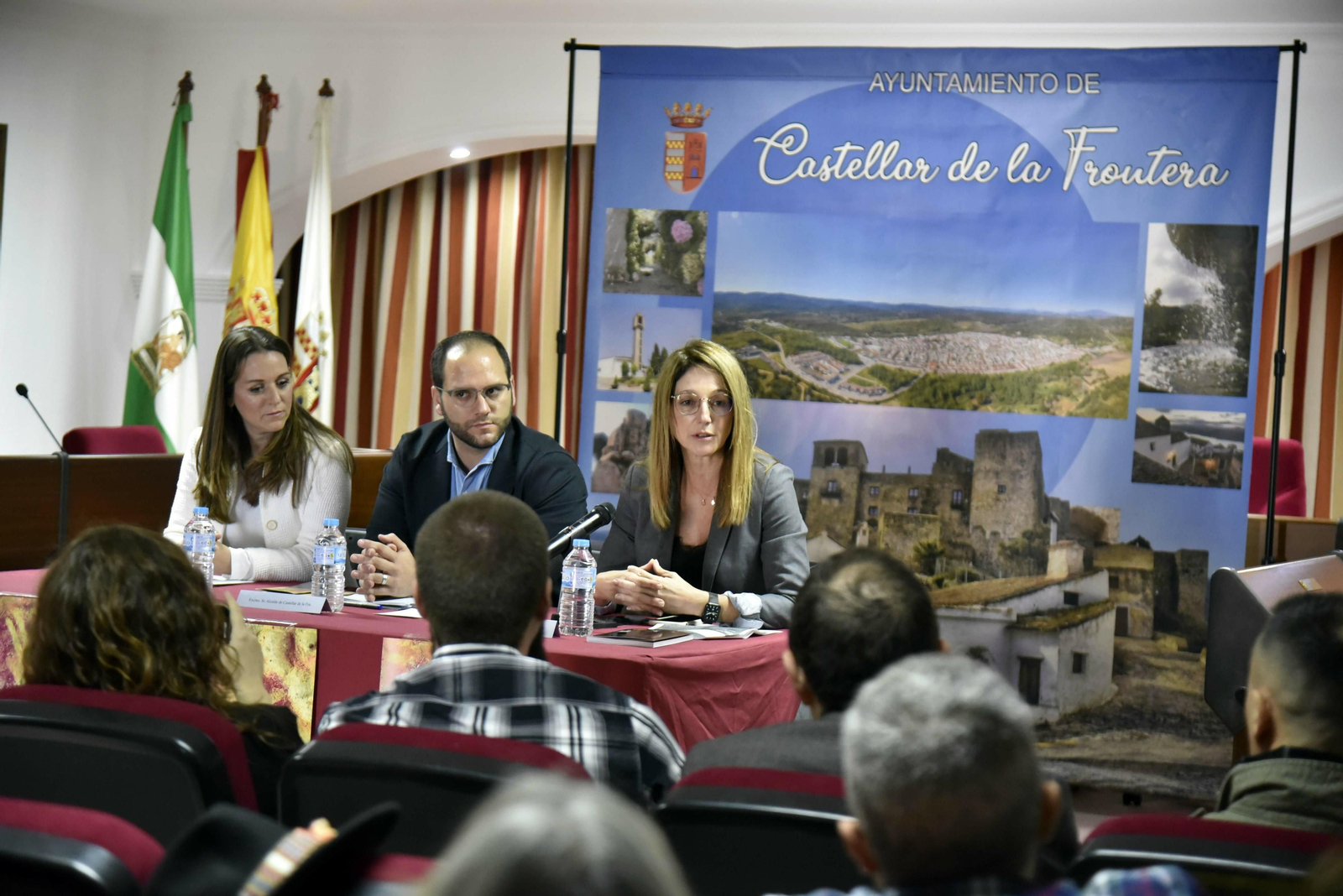 Inicio de las I Jornadas de Prehistoria en Castellar.