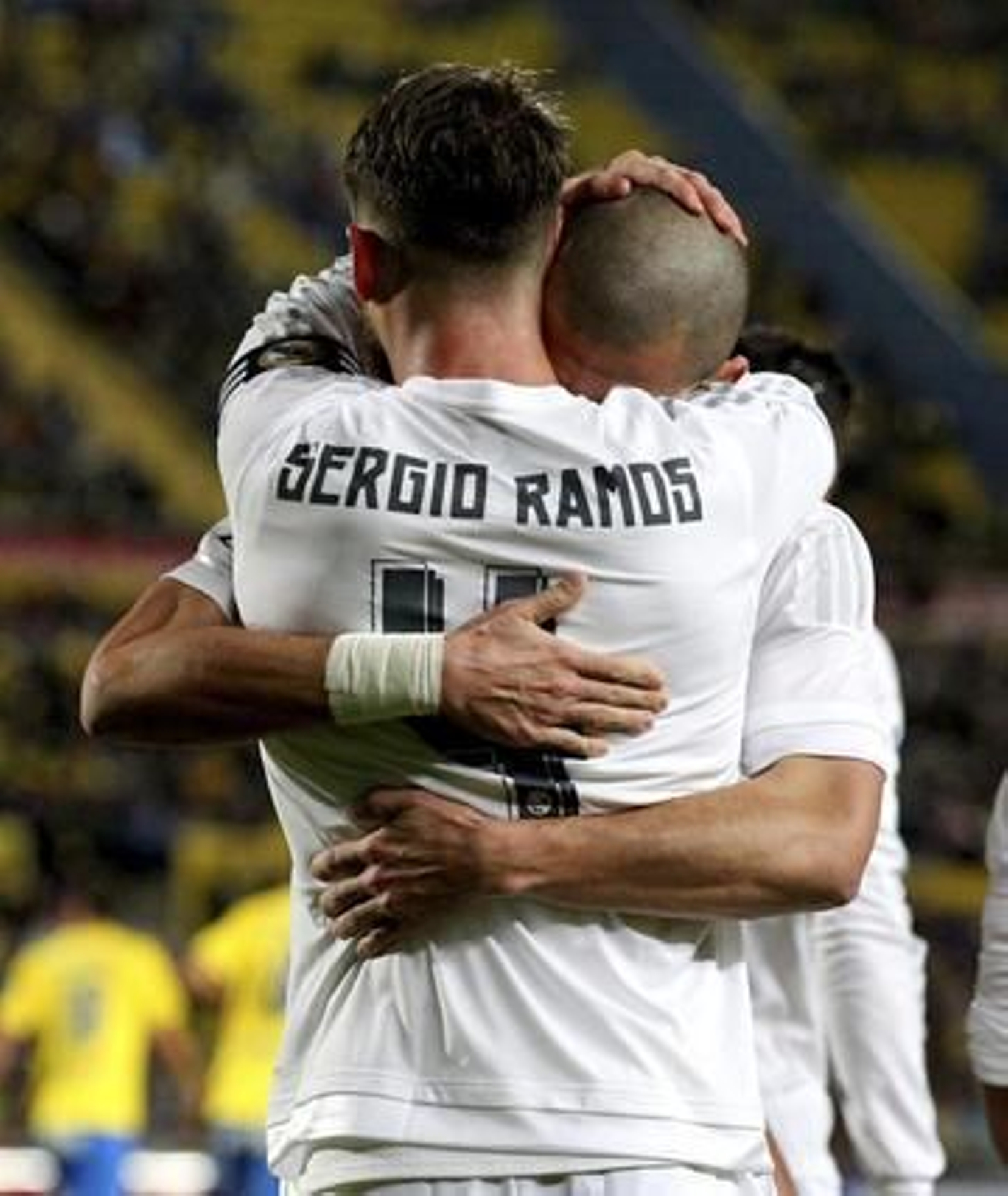 El Real Madrid sufre en Las Palmas (1-2)