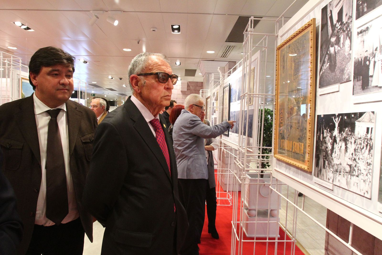 Se inaugura la exposición 'Cera y ruán' en el Corte Ingles