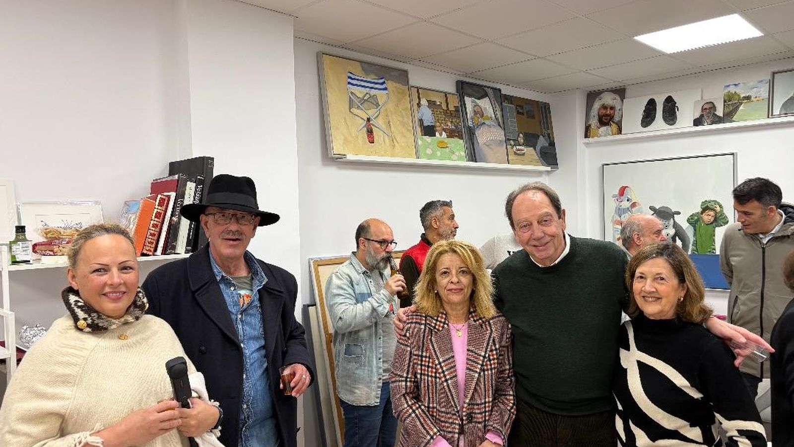 María Alanis, Baldomero Toscano, Margarita Marqués, Luis Machuca y Mamen Macías.