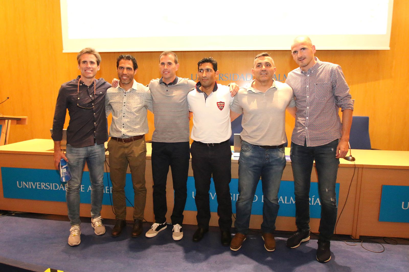 En esta imagen hay reunidos 5 centenarios rojiblancos: Corona, Bernal, Esteban, Peralta y Soriano (Moreno no llegó a esa cifra)