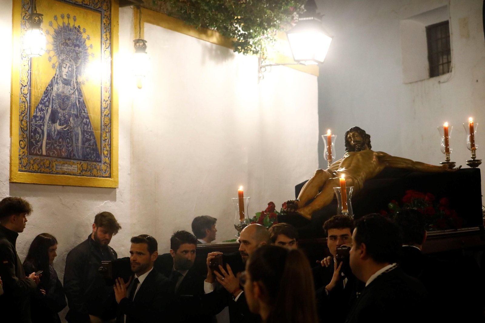 Las mejores imágenes del vía crucis del Cristo de la Clemencia en Córdoba Las mejores imágenes del vía crucis del Cristo de la Clemencia en Córdoba