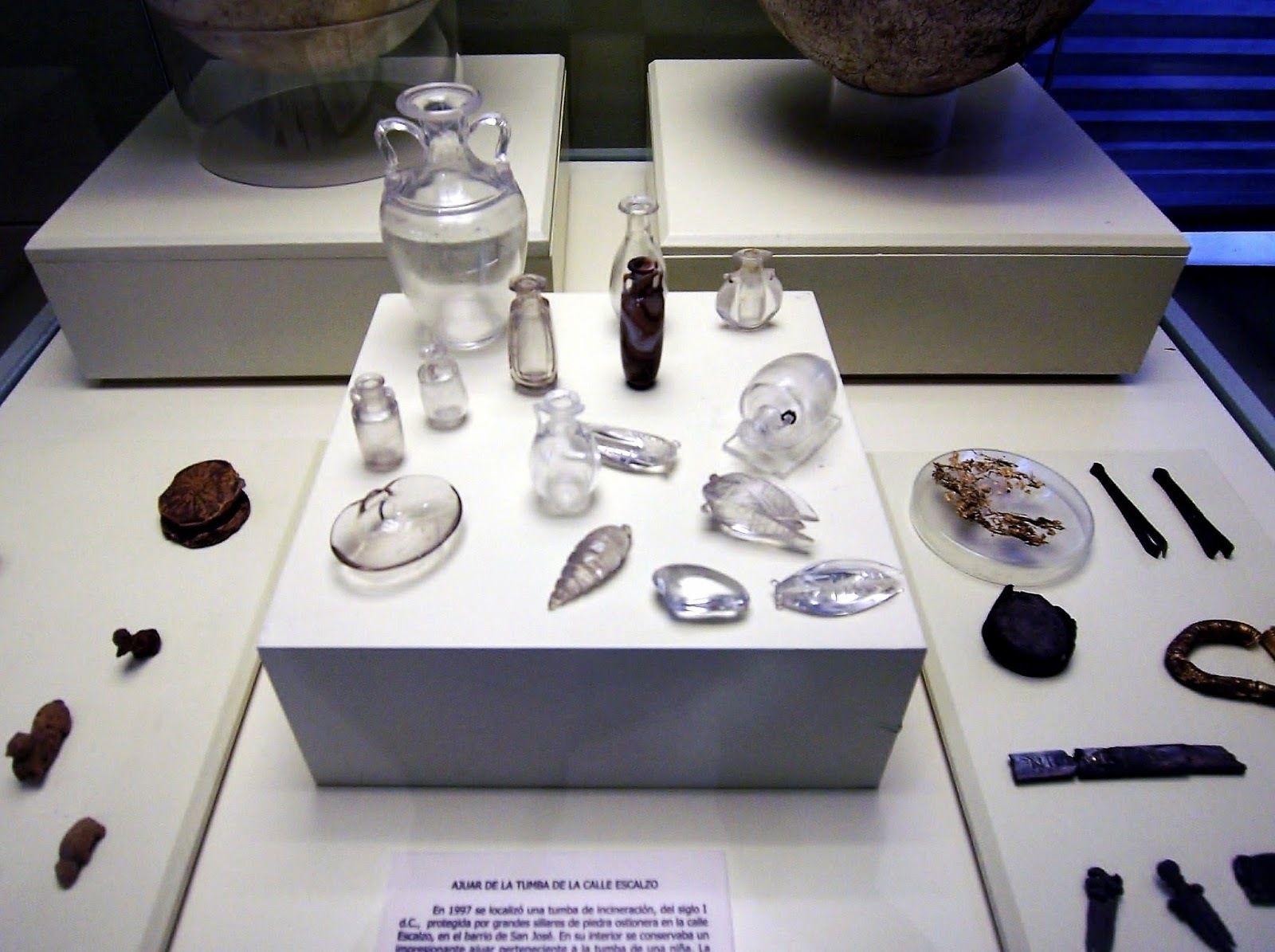 Una imagen del ajuar expuesto en el Museo de Cádiz que participa en la muestra del Museo Arqueológico Nacional.