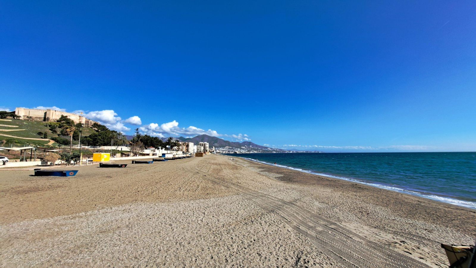 La playa del Castillo. La playa del Castillo.