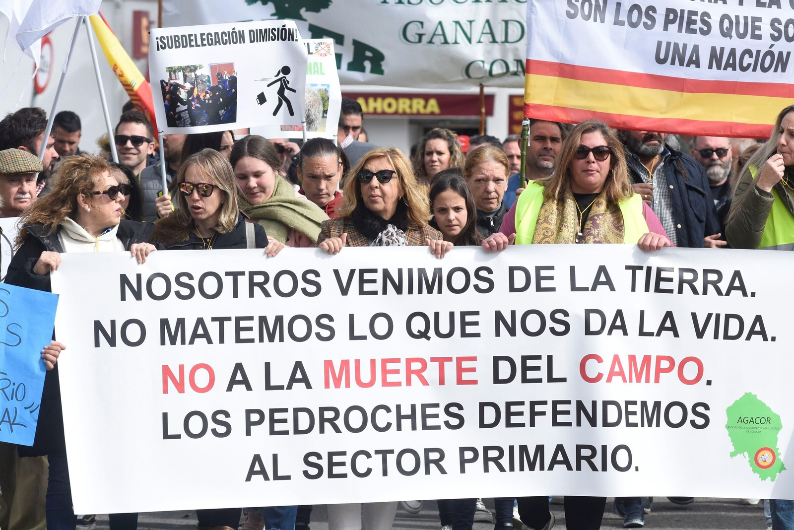 La protesta de los agricultores de Córdoba, en imágenes