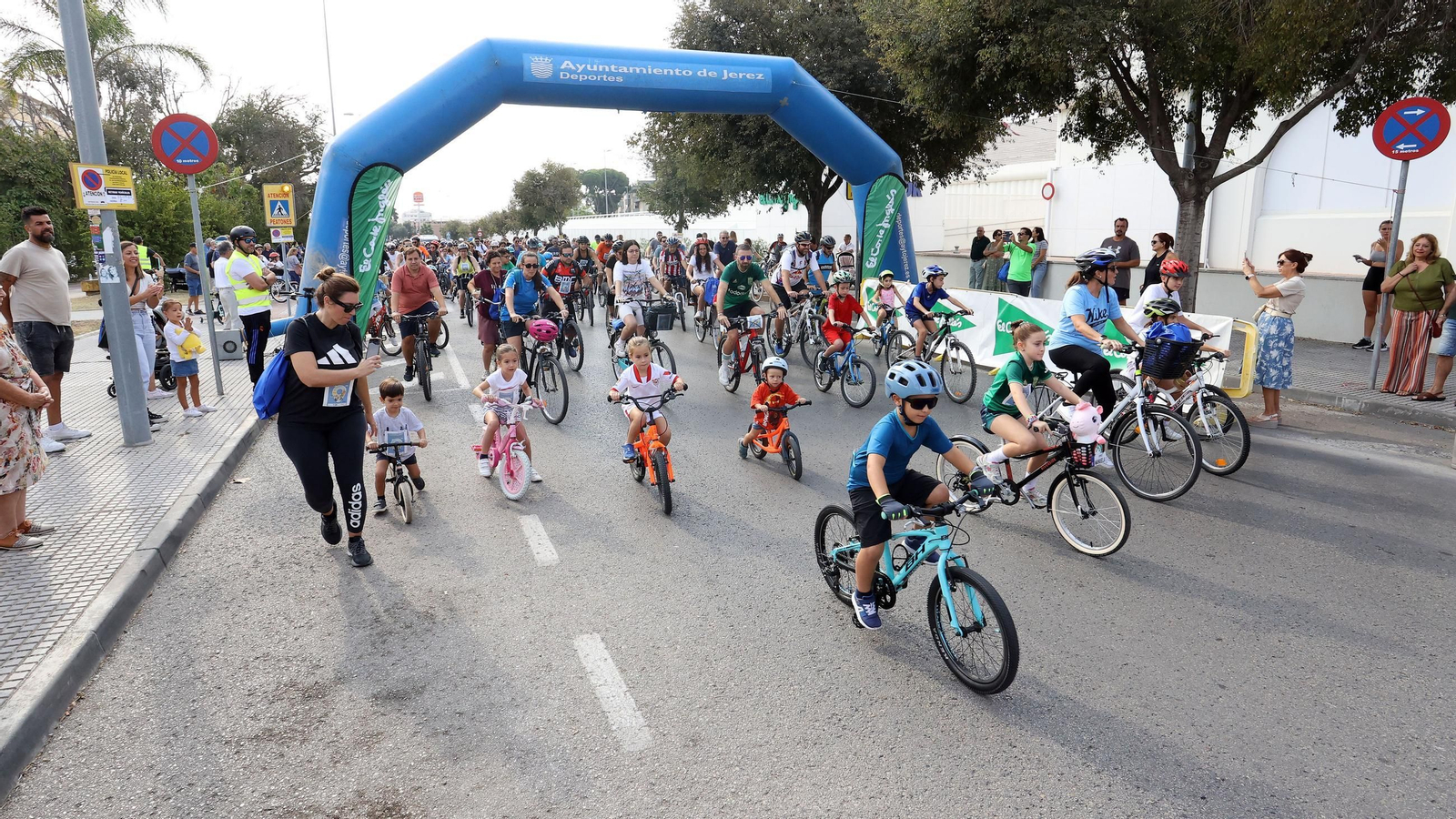 Búscate en el Día de la Bici Amistad por Jerez
