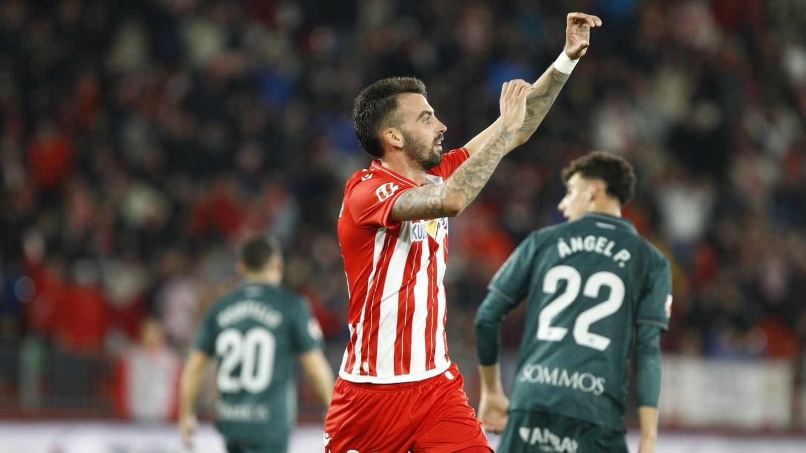 Alejandro Centelles celebra el tanto que finalmente fue anulado por fuera de juego de Chirino.