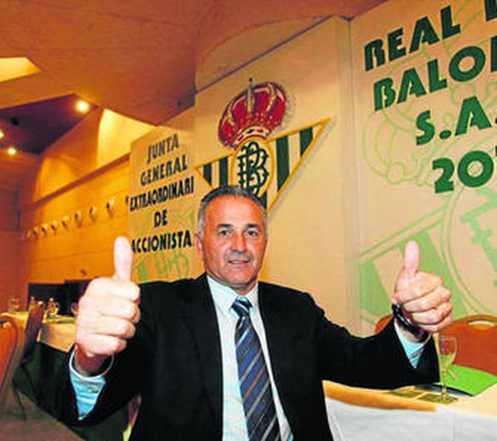 ascensos POR la banda y en el palco