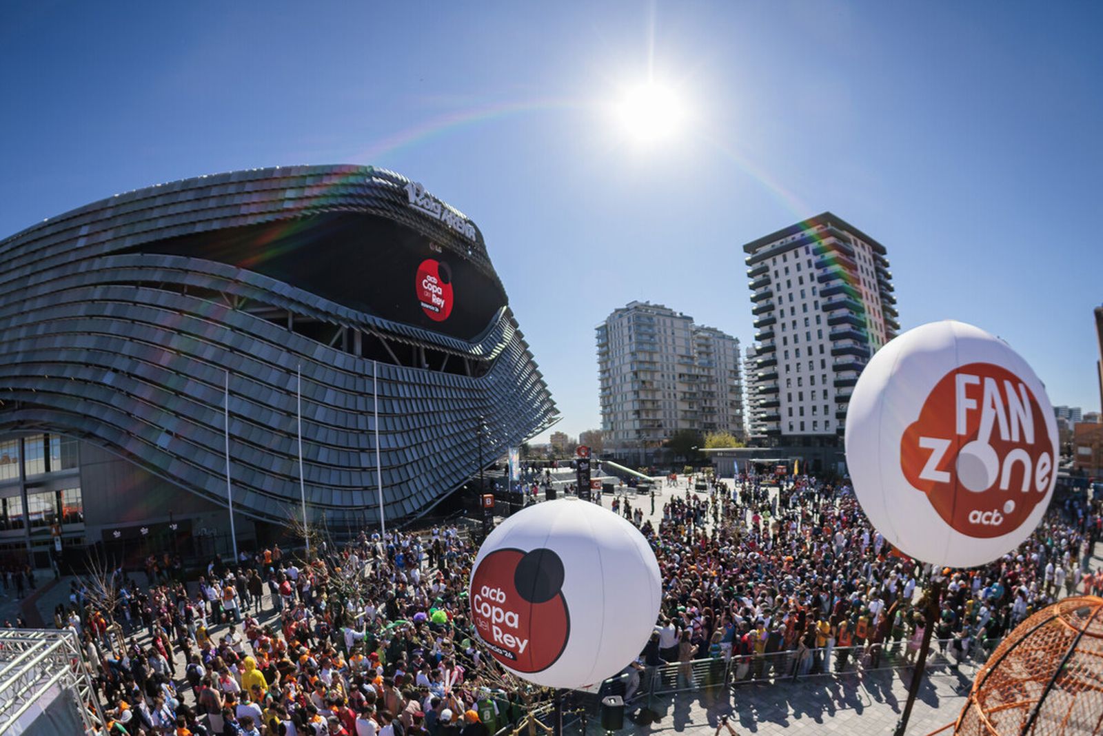 Las fotos del encuentro de aficiones de la Copa del Rey de Valencia