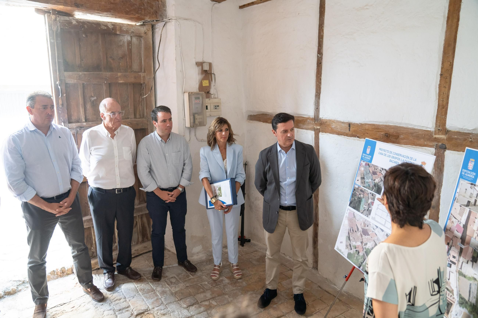 El presidente de Diputación, varios diputados y la alcaldesa de Bacares han conocido todos los detalles del proyecto.