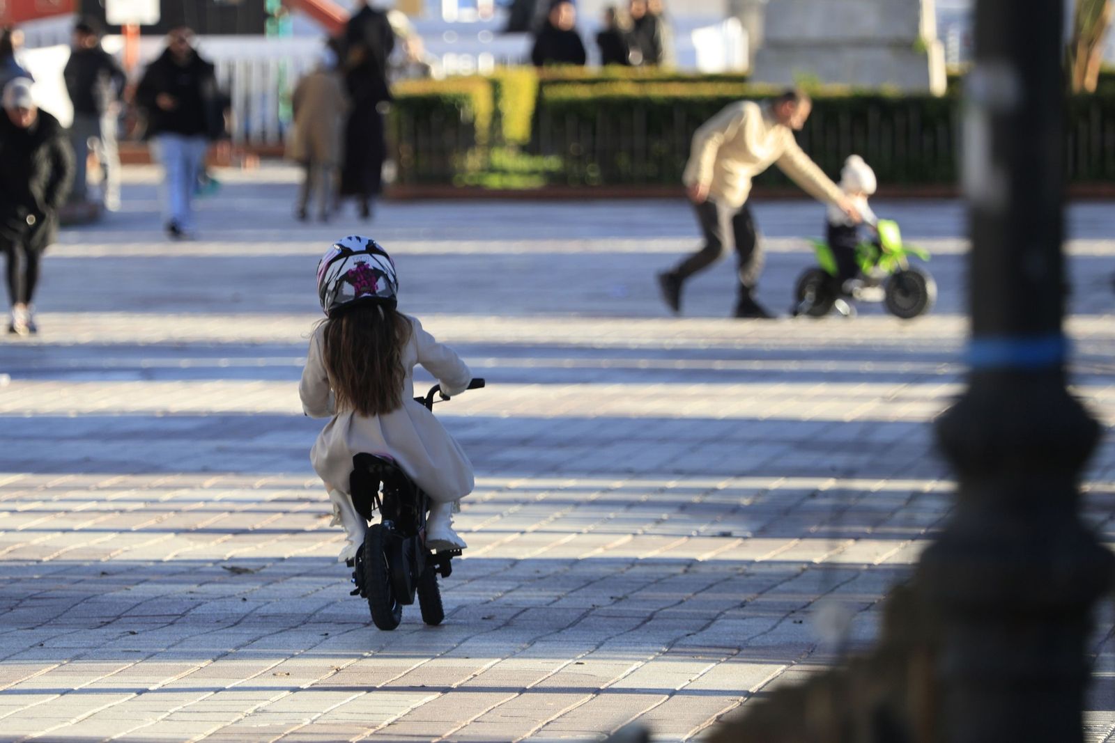 Las fotos de los juegos en la calle y ambiente en el día de Reyes
