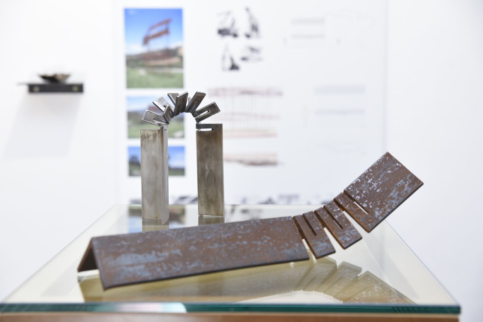 Fotos de la inauguración de exposición en la galería Manolo Alés en La Línea