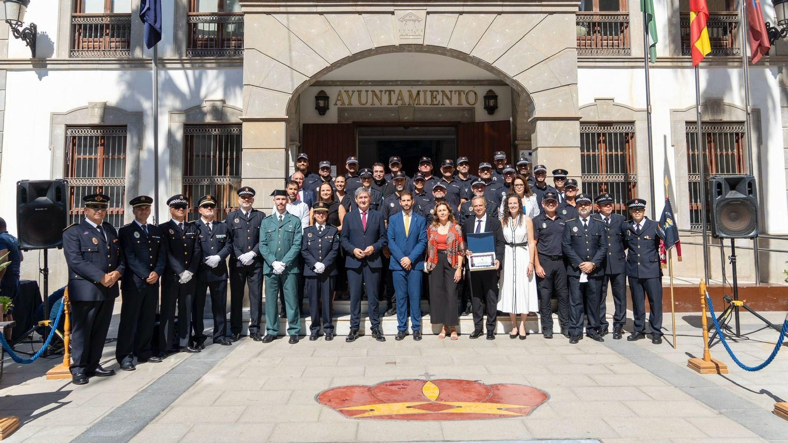 La Policía Local de Adra celebró este domingo la festividad de sus Santos Ángeles Custodios.