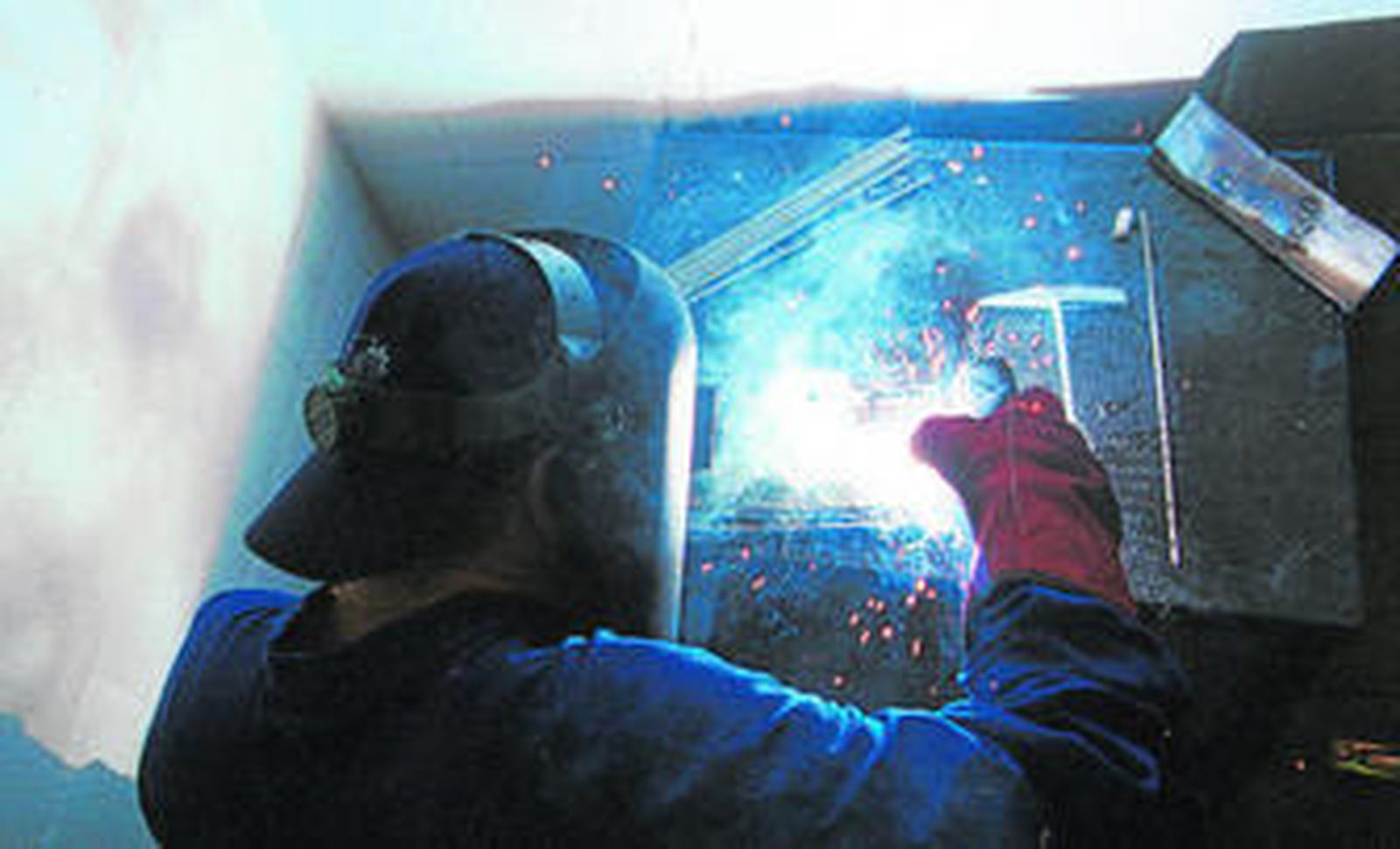 Un alumno en un curso de soldadura, en una imagen de archivo.