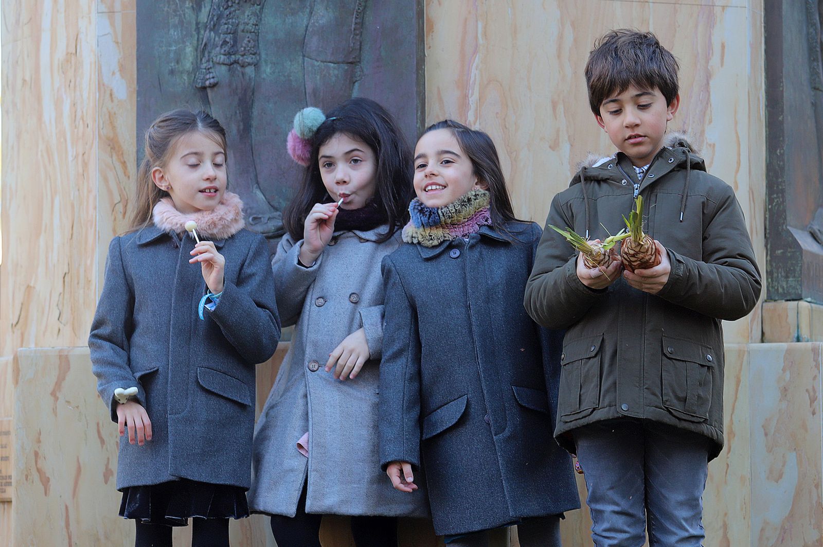 Imágenes del ambiente en la procesión de San Sebastián